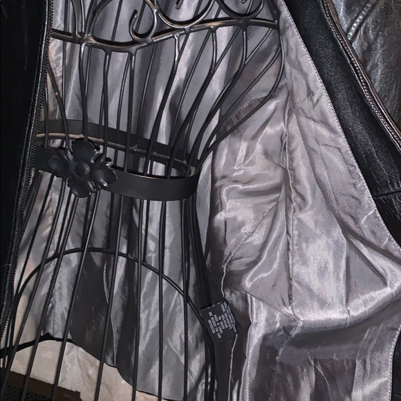 Leather Jacket - Picture 5 of 8